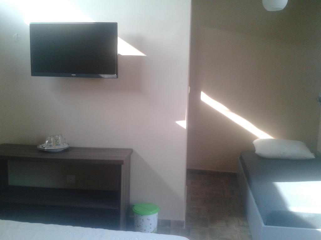 Maxim Mini Hotel Batumi Szoba fotó